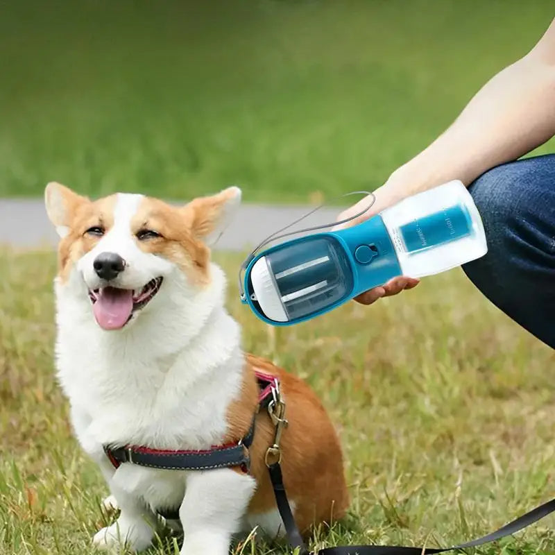 3in1 Hunde Trinkflasche Unterwegs Futter Napf Kotbeutel Spender Haustier Reise